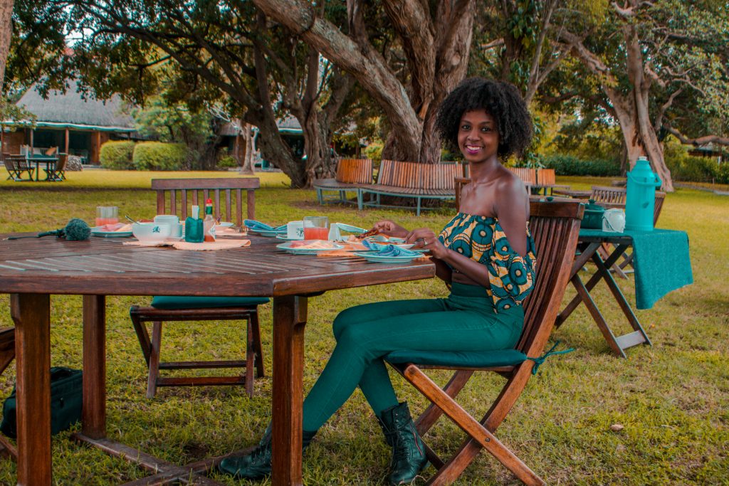 Breakfast at Ruisinga Island Lodge