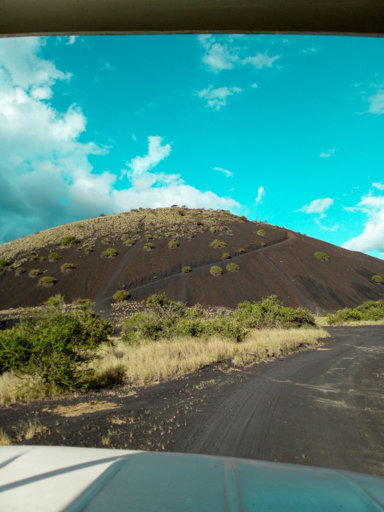 Mzaimu Hill, Tsavo West