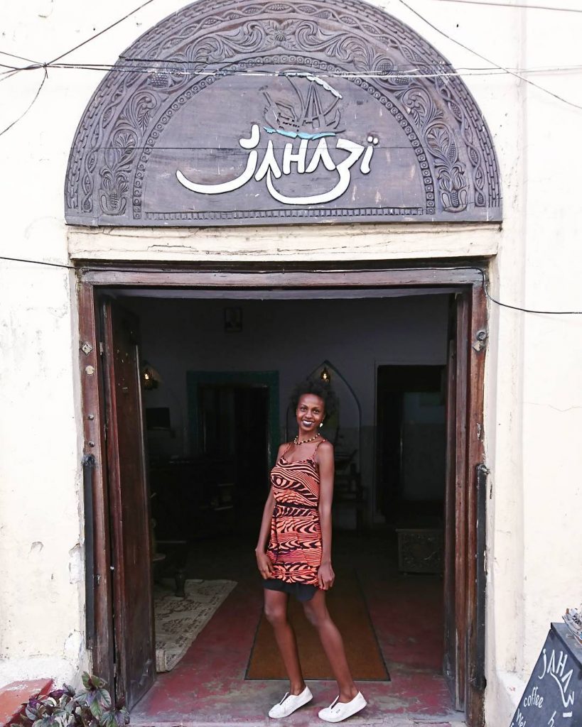 justrioba.com what to wear in Zanzibar