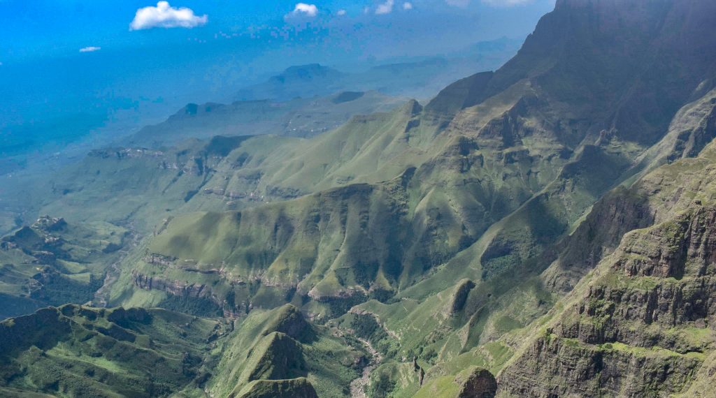 Hiking drakensberg South Africa- helpful travel tips to help you plan to have an epic day hiking the Amphitheatre, see Tugela falls