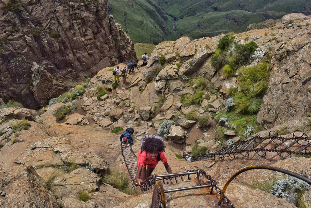 Hiking drakensberg South Africa- helpful travel tips to help you plan to have an epic day hiking the Amphitheatre, see Tugela falls