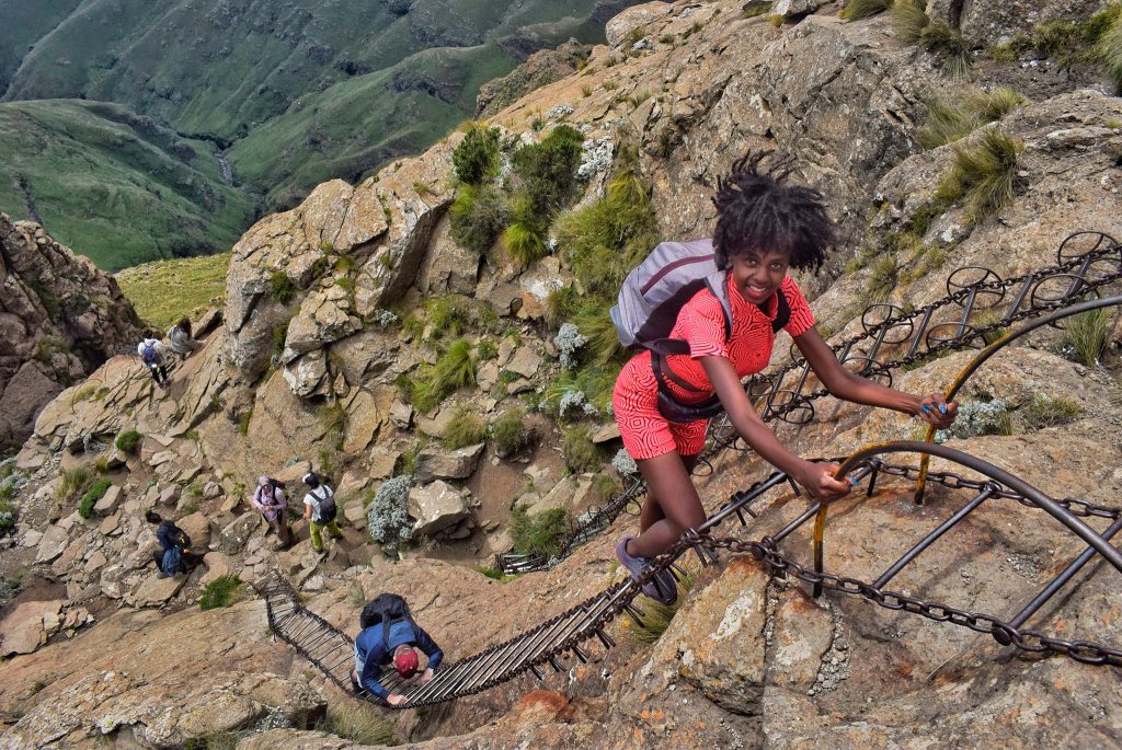 Hiking drakensberg South Africa- helpful travel tips to help you plan to have an epic day hiking the Amphitheatre, see Tugela falls