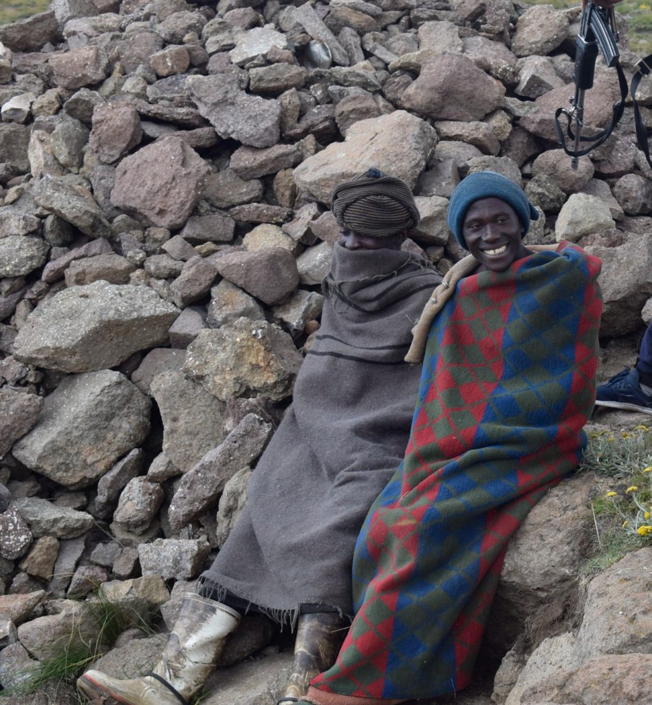 Hiking drakensberg South Africa- helpful travel tips to help you plan to have an epic day hiking the Amphitheatre, see Tugela falls